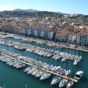 Le Cabanon H24,cosy,port,plage,wifi,netflix La Seyne-sur-Mer