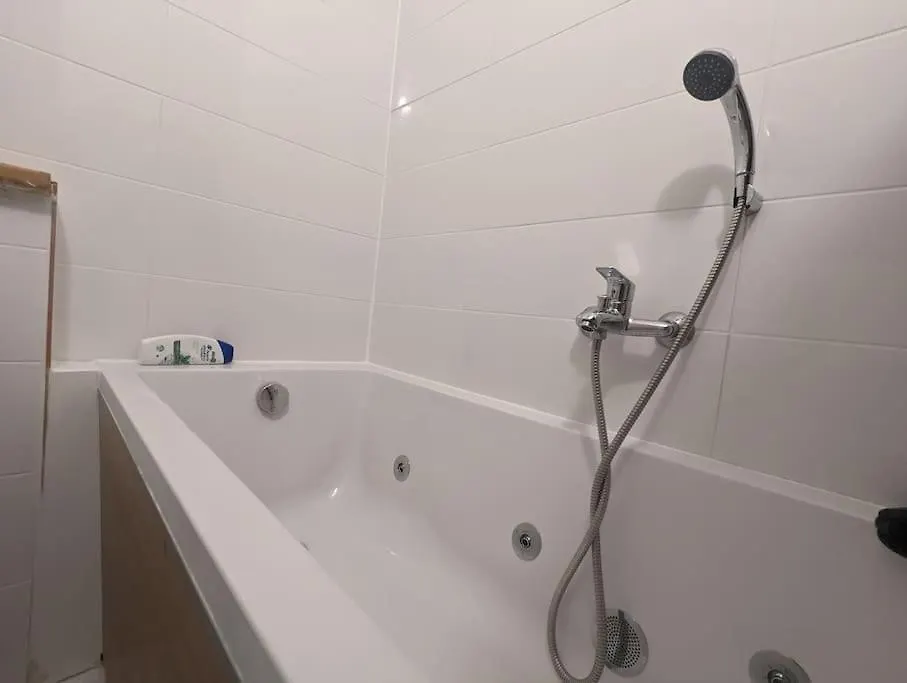 Balneo, Ecran Lcd, Literie 160X200 Apartman Lyon