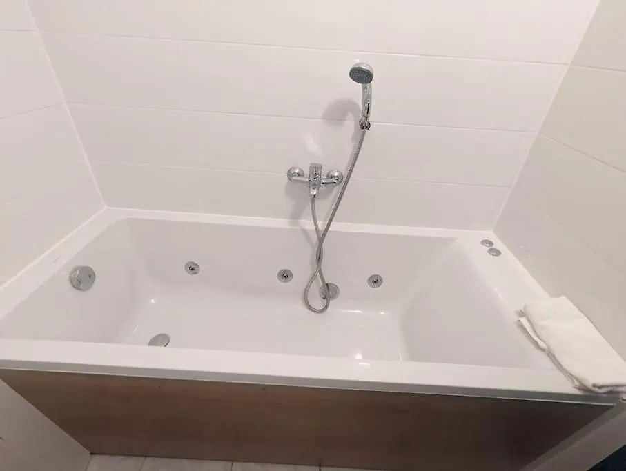 Balneo, Ecran Lcd, Literie 160X200 Apartment Lyon